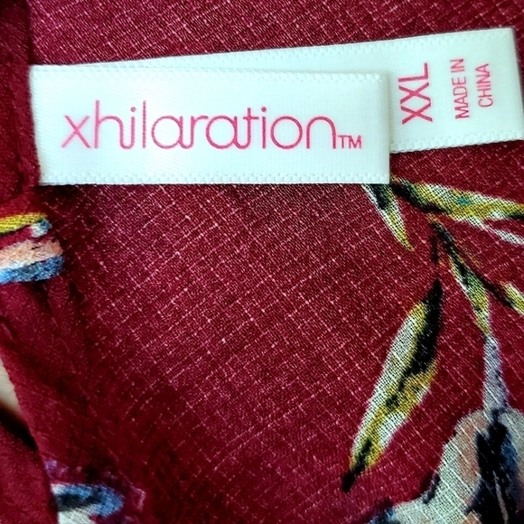 Boho Xhilaration Burgundy Floral Peplum Back Tie Up Top - Picture 7 of 9